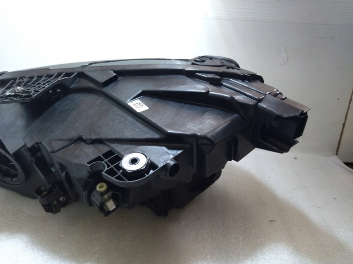 8Y0941012C PHARE AVANT AVANT DROITE AUDI A3 S5 8Y COMPLET LED