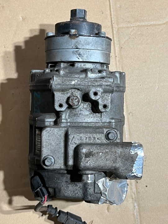4E0260805E COMPRESSEUR DE CLIMATISATION AUDI A8 D3 BBJ ASN 3.0 V6