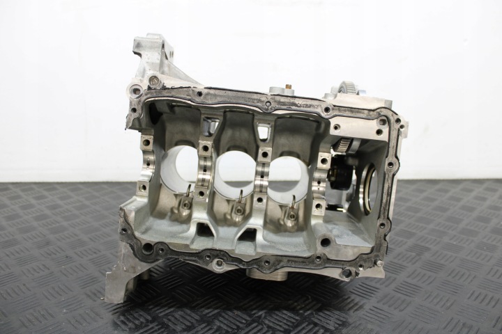 BLOC MOTEUR POTEAU 10XTA4 HN02 1,2 PURETECH