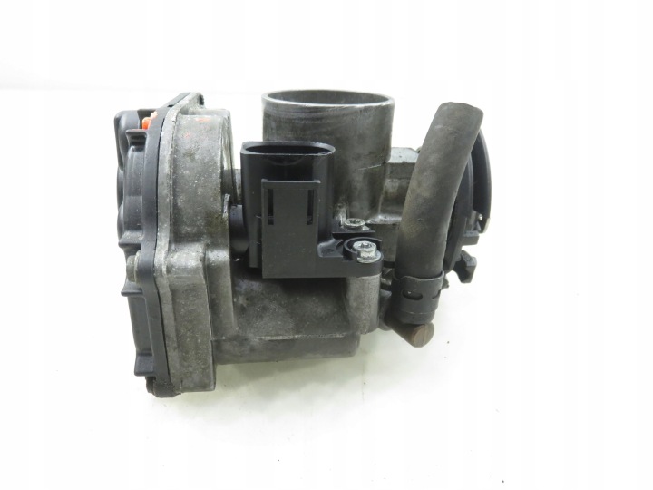 PAPILLON DES GAZ FELICIA 1.6 030133064D