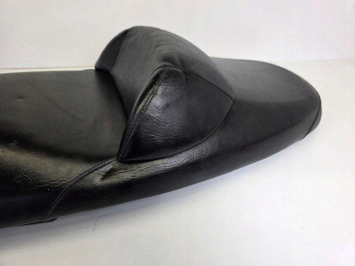 SYM GTS 250 SIÈGE BANQUETTE ARRIÈRE SIÈGE