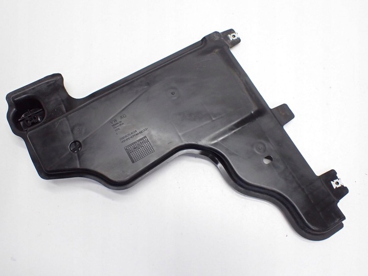 PLACA PROTECCIÓN BASTIDOR DERECHA PARTE TRASERA 2Q0825102A VW POLO 2G VI 20R 