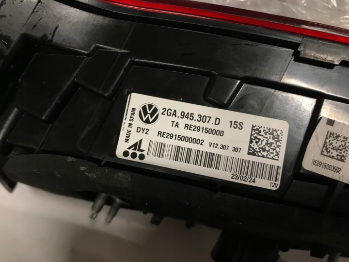 VW T-ROC LIFT 2GA 21- ENSEMBLE PHARE ARRIÈRE GAUCHE DROITE IQ LIGHT