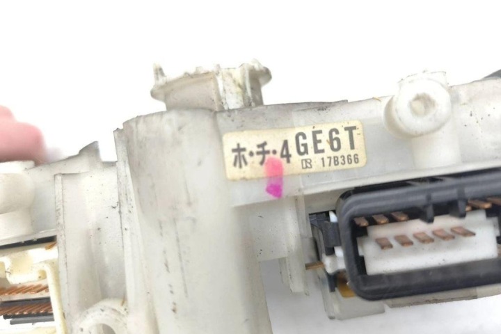MANETTES MAZDA PREMACY (CP) 4GE6T 2.0L DIESEL 66KW 2000