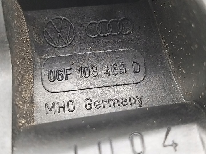 COUVERCLE DE SOUPAPES 2.0 FSI BVY BLR 150KM A4 GOLF LEON PASSAT B6 06F103469D