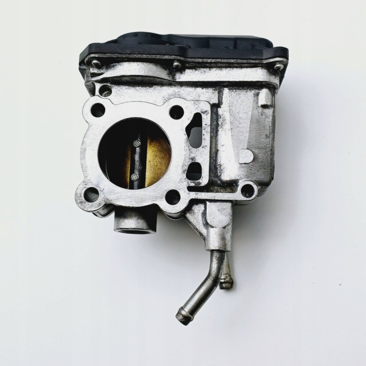 PAPILLON DES GAZ MITSUBISHI COLT 1.1 ESSENCE MN149258 NR132