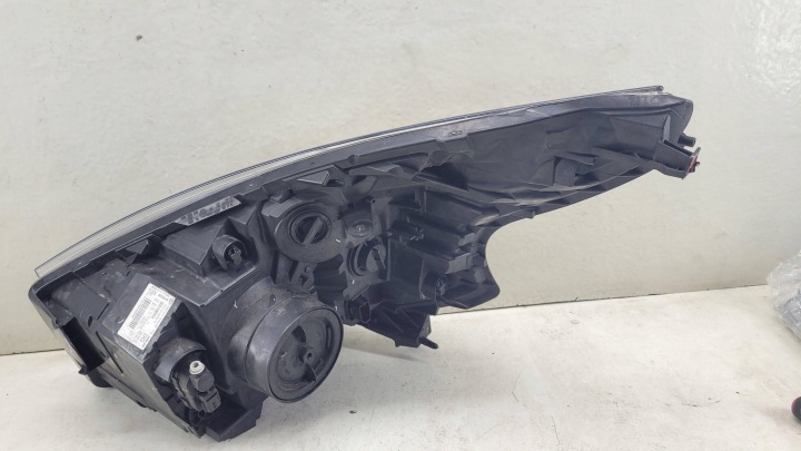 RENAULT TRAFIC III 3 14- PHARE DROITE AVANT AVANT PROJECTEUR 260109868R
