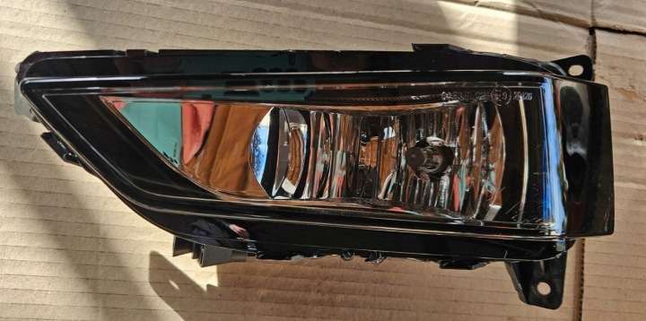 ENSEMBLE HALOGÈNE SKODA FABIA IV GAUCHE 6VA941699 DROIT 6VA941700