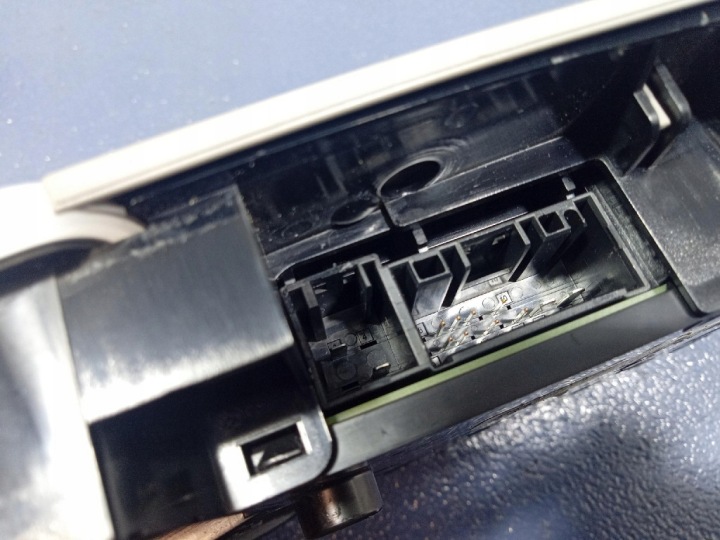 BMW 3 F30 F31 AMPOULES INTERNE AVANT 9321475