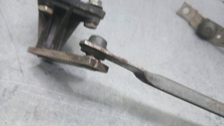 MECHANZIM ESSUIE-GLACES VOLVO S40 V40 95-04R
