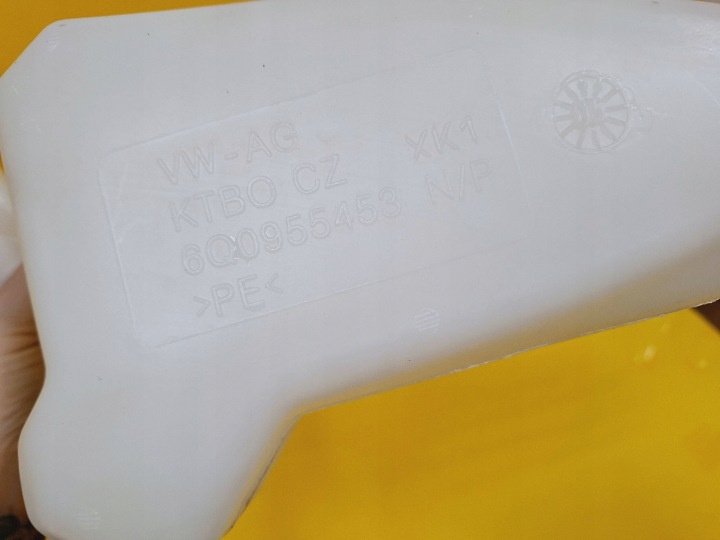 RÉSERVOIR RÉSERVOIR LAVE-GLACES 1C0955453D SKODA FABIA I NR240