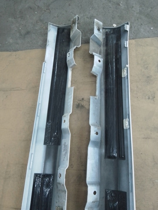 MERCEDES-BENZ OE A2228851537 MOULURE SEUIL