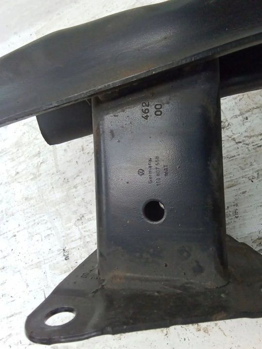 POUTRE PARE-CHOCS ARRIÈRE VW TOURAN (1T1, 1T2) 1T0807585 1.6L DIESEL 2013