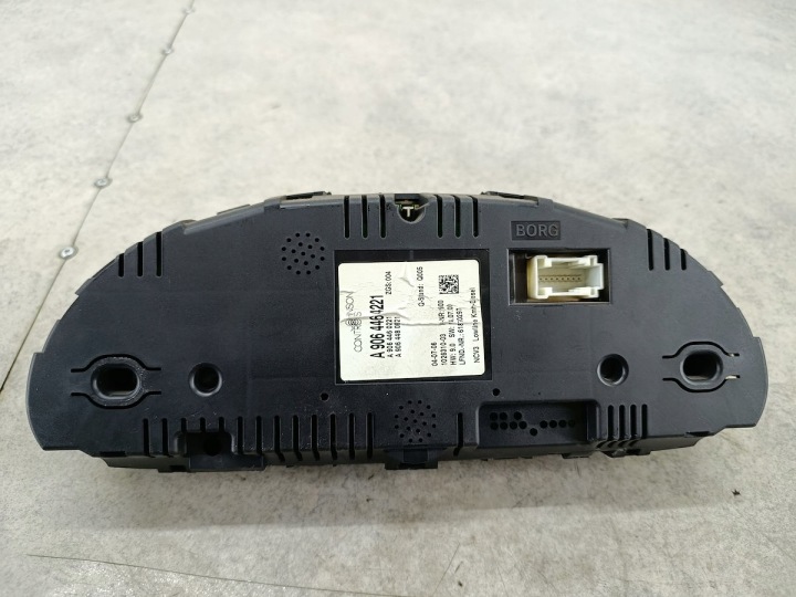 COMPTEUR MERCEDES-BENZ SPRINTER W906 A9064464221 A9064460221 A9064480621 2.2
