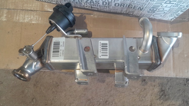 RADIATEUR GAZ D'ÉCHAPPEMENT EGR RENAULT OPEL 2.3 DCI MASTER MOVANO 8200910446 NEUF OE