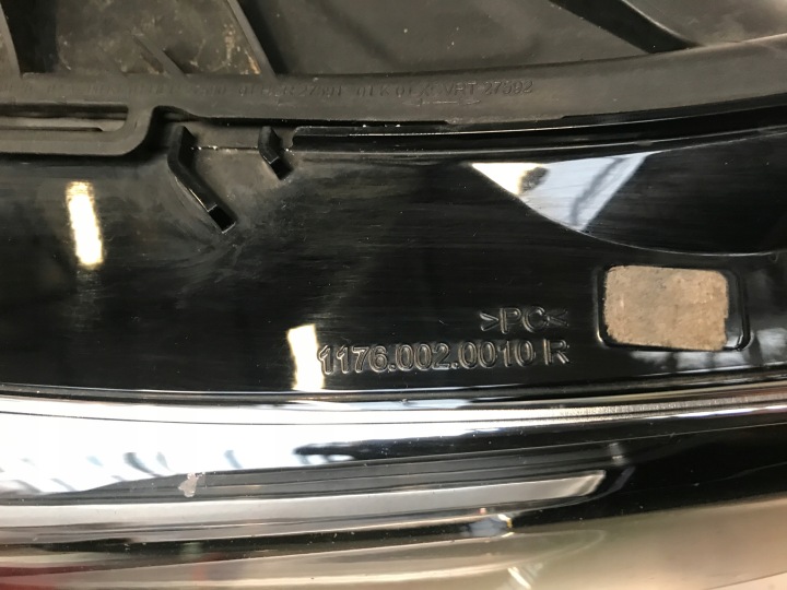 OPEL INSIGNIA B LIFT PHARE AVANT AVANT DROITE 1176002 0010