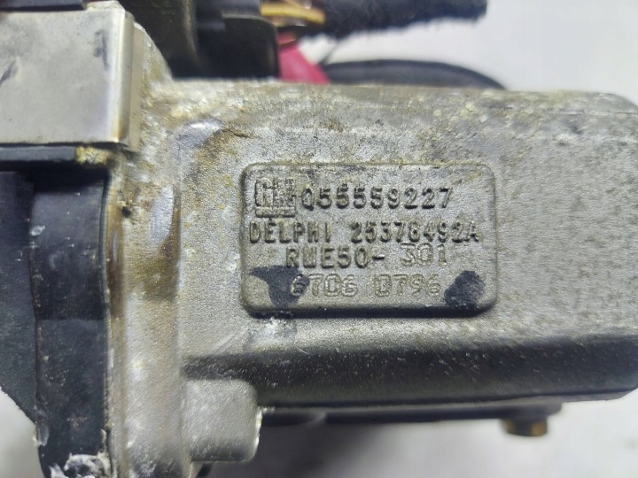PAPILLON DES GAZ OPEL ASTRA H 1.6 B 055559227
