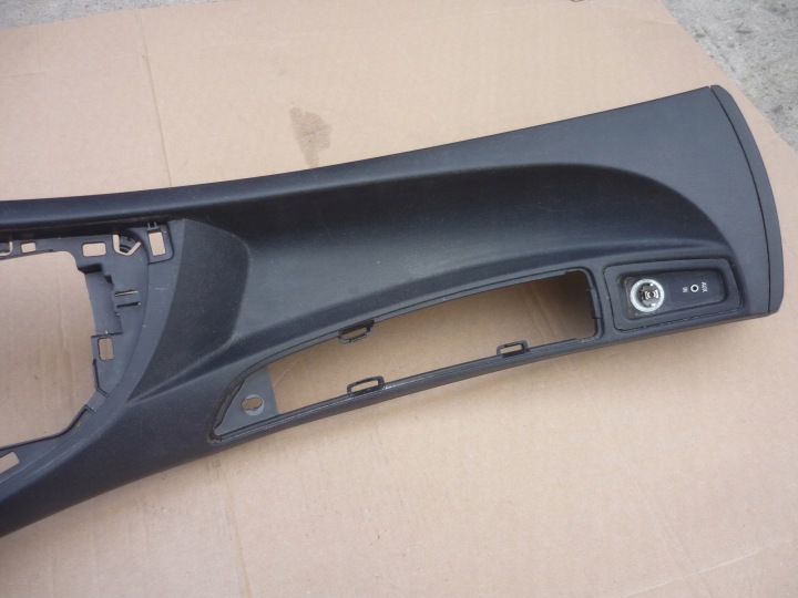 TUNNEL CENTRAL BMW 1 E87 E81 NOIR EUROPE SANS USZKODZEN EN BON ÉTAT 7068726