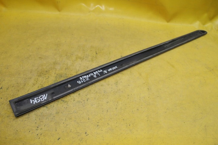 MOULURE PORTES GAUCHE AVANT ZAFIRA B 13137772 Z21B