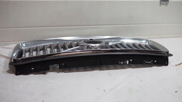 VOLVO XC90 II LIFT 19- CALANDRE GRILLE RADIATEUR SOUS CAMÉRA SILVER 31698385