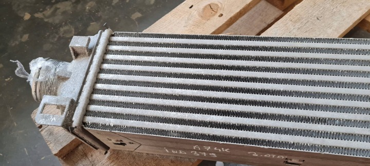 A7 C8 4K RADIATEUR ÉCHANGEUR AIR-AIR AIR 3.0 TDI 8W0145805AB Q5 80A A6 C8