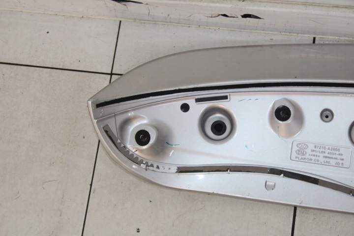 KIA CEED II HAYON 12R- SPOILER SPOILER SPOILER COUVERCLES DE COFFRE 87210-A2000 9S