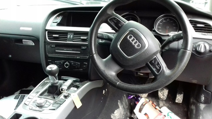 AUDI A5 TUYAU AQUATIQUE 2011 2.0L 8K0122293F