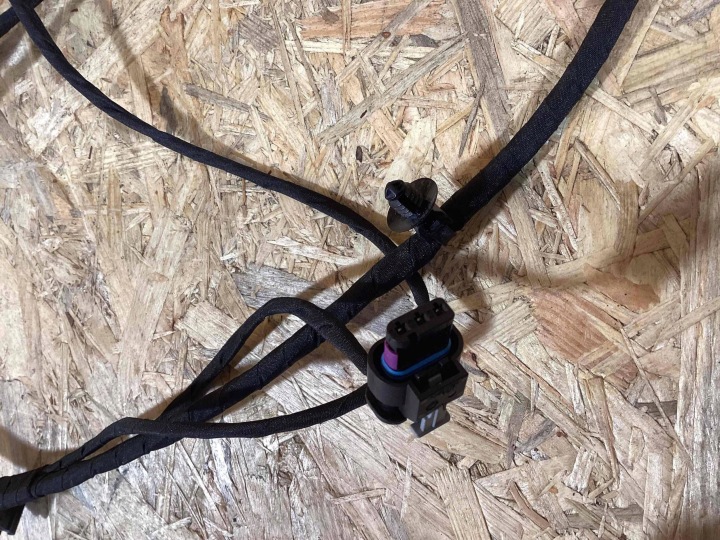 ISOLANT CÂBLAGE PORTES ARRIÈRE BENTLEY CONTINENTAL 95B971095BG