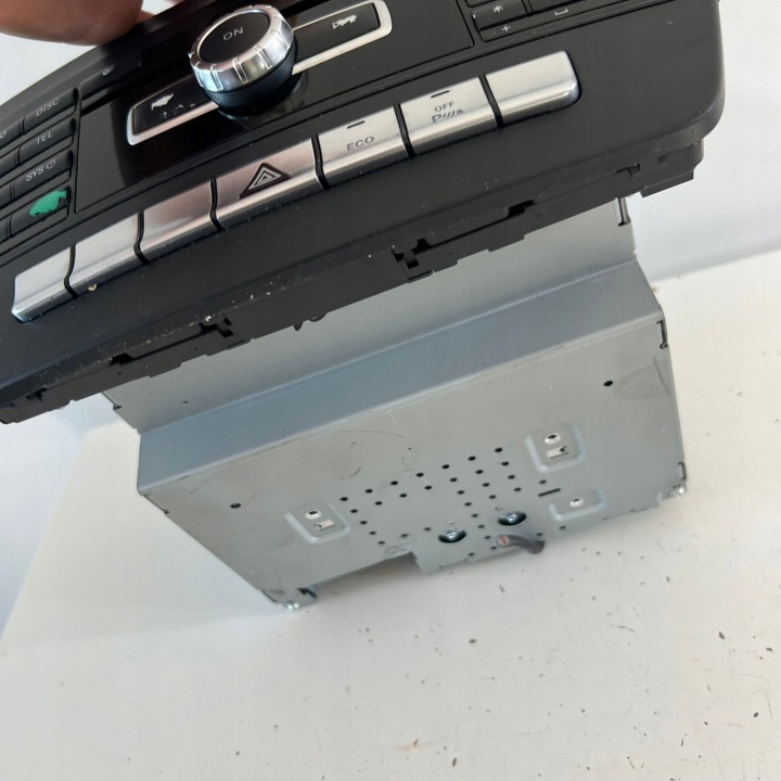 RADIO LECTEUR LECTEUR DE CARTE CD MERCEDES CLASSE C W204 LIFT RESTYLAGE A2049009510