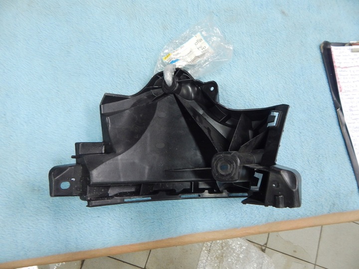 WSLIZG DE PARAGOLPES L.T PARA AUDI Q8 