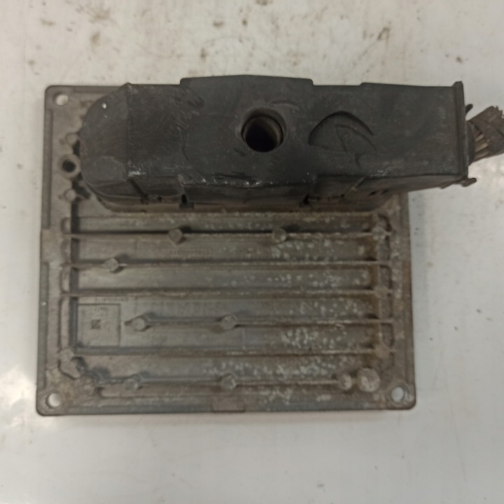 FORD FIESTA MK6 CONTRÔLEUR MOTEUR 6S61-12A650-NC S118763015C
