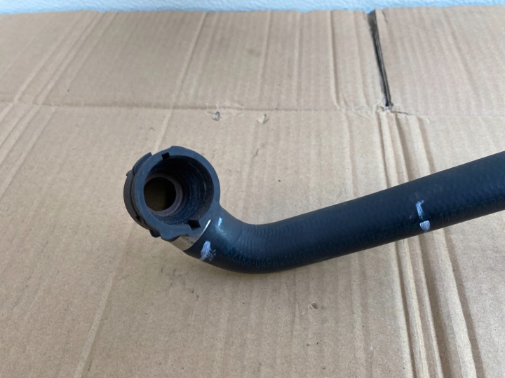 BMW E60 E61 E90 E92 E93 2.0 N43 FIL TUYAU EAU
