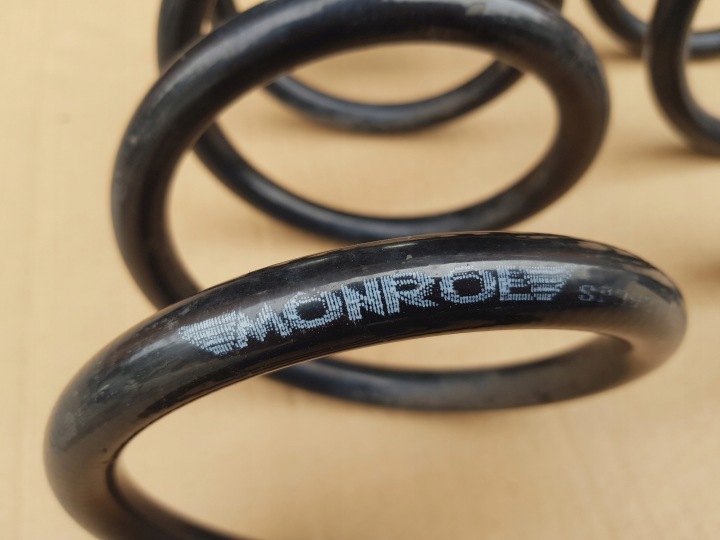 COMME NOUVEAU RESSORTS ARRIÈRE MONROE CAOUTCHOUC OPEL INSIGNIA A UNIVERSEL 08-17 ENSEMBLE