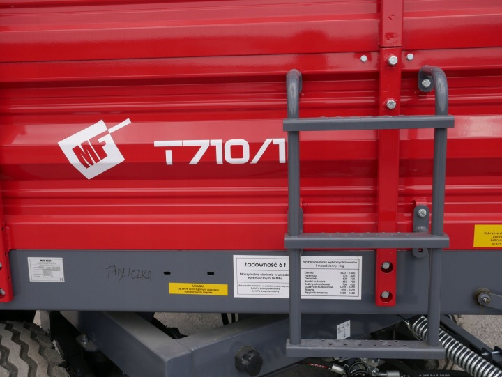 REMORQUE ROLNICZA METAL-FACH 6 TON T710 2024R