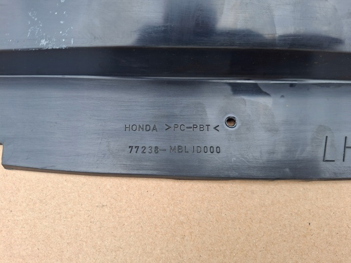 HONDA NT650V DEAUVILLE MILIEU COUVERCLE COFFRE DE RANGEMENT GAUCHE 77238-MBLJD000