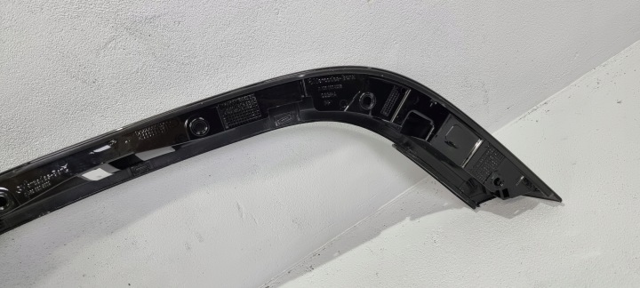 MOULURE GARDE-BOUE DROIT ARRIÈRE MERCEDES G AMG W463 LIFT 18-24 9197