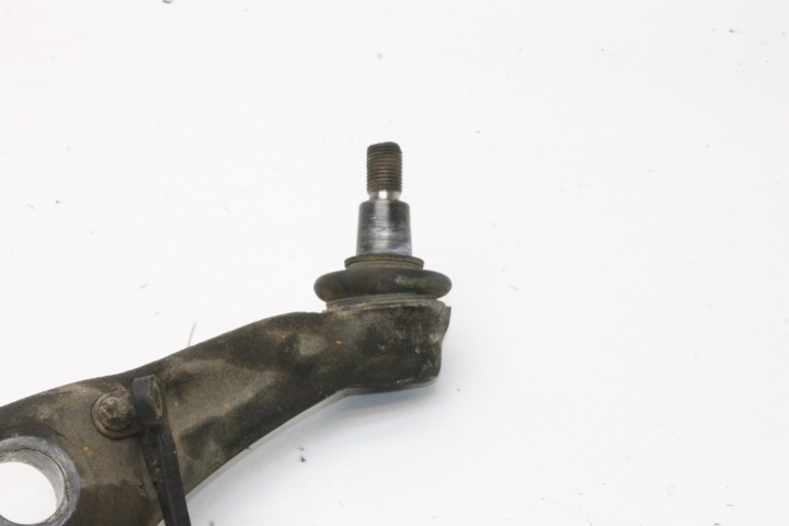 BRAS DE SUSPENSION INFÉRIEUR AVANT DROIT MERCEDES-BENZ AVEC COUPÉ (C216) A2213308807 5.5L