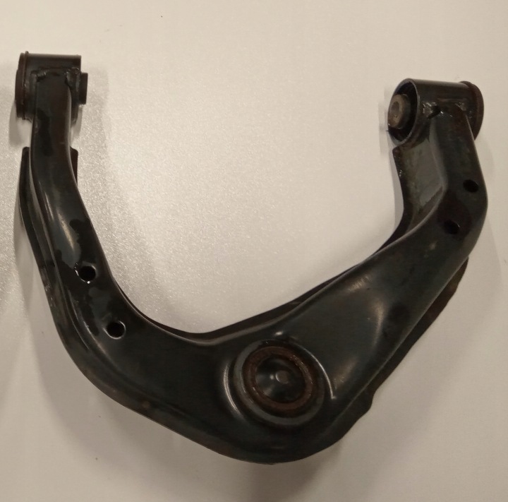 BRAS DE SUSPENSION GAUCHE AVANT SUPÉRIEUR MERCEDES X470 W470 NISSAN NAVARA D23