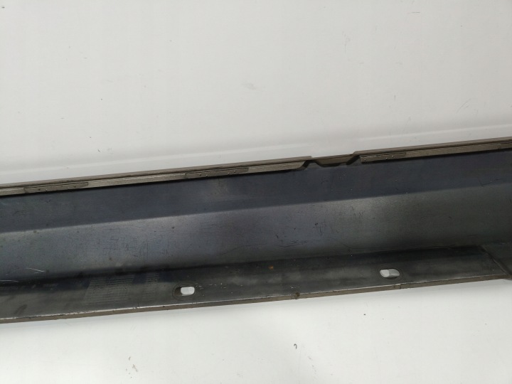 REVÊTEMENT MOULURE SEUIL DROITE MERCEDES C CLASSE W204 A2046900440 C792