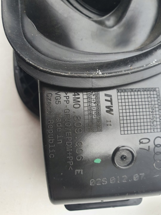 CLAPET GOULOTTE DE REMPLISSAGE CARBURANTS 4M0809906E AUDI Q7 4M