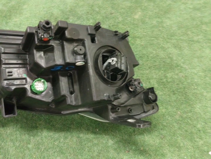 PHARE AVANT AVANT GAUCHE MASERATI GHIBLI COMPLET LED 00670100988