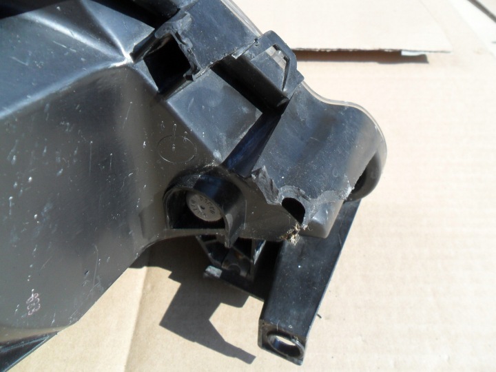 SUBARU IMPREZA PROJECTEUR DROIT 2008-2011