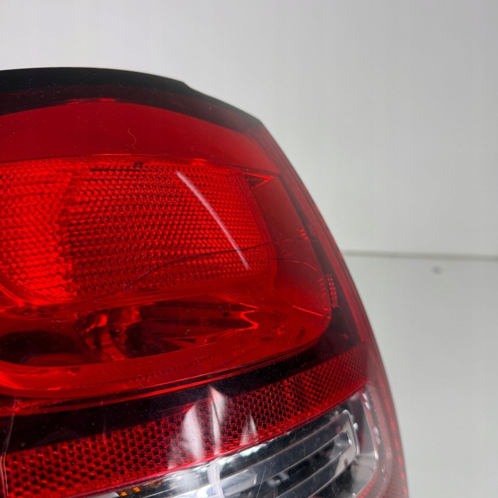 PHARE GAUCHE ARRIÈRE GAUCHE ARRIÈRE CITROEN C3 II 2 OE ORIGINAL 9673805580