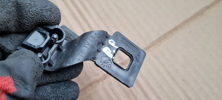 A5 8T LIFT S5 POIGNÉE FIXATION PHARES DROIT DROIT AVANT 1301330050 A4 B8 S4
