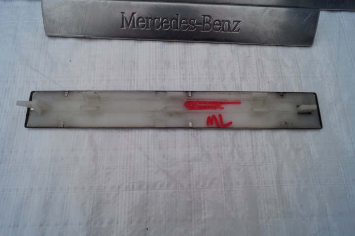 MOULURE OZDBONE INTERNE MERCEDES ML W163 LIFT