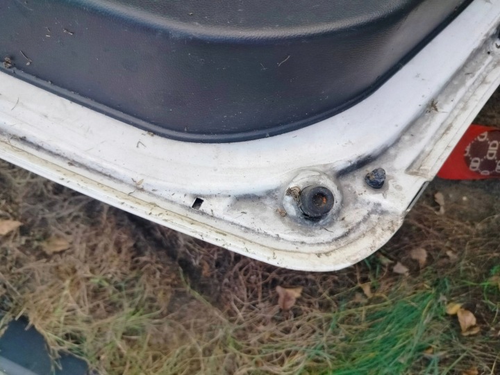COUVERCLES DE COFFRE COUVERCLES DE COFFRE OPEL ANTARA GAZ