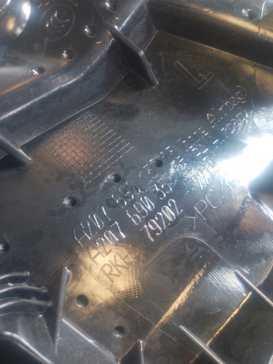 MERCEDES W207 LIFT 15- COLLECTEUR GARNITURE ARRIÈRE ARRIÈRE GAUCHE