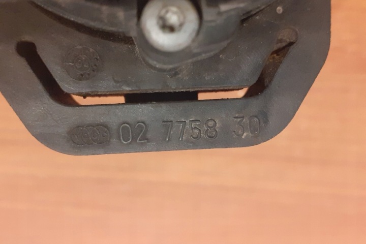 POMPE À EAU MERCEDES-BENZ E (W211) 6706 2004