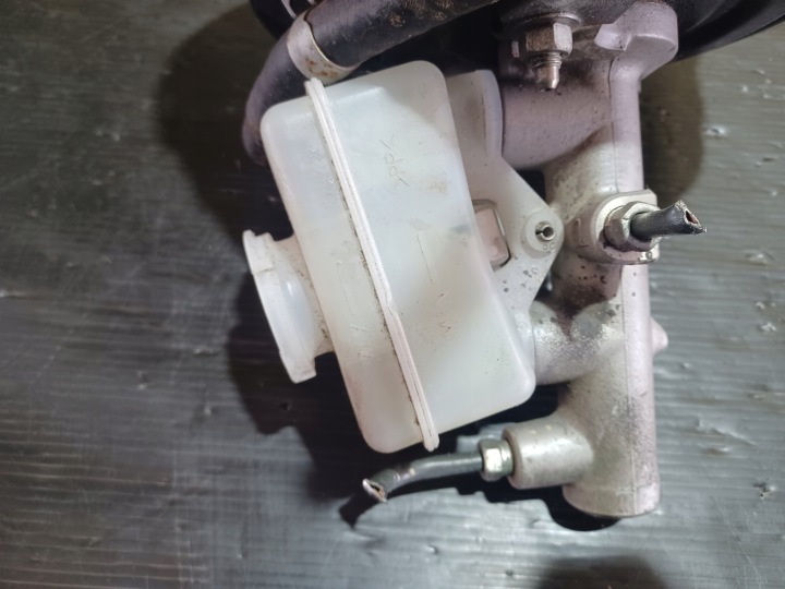SERVO POMPE DE FREIN G215T SUBARU LEGACY 07-11