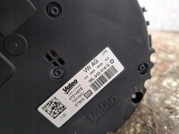 AUDI A5 8T 8F 2010 ALTERNATORY COMPLET
